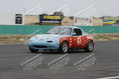 media/Jun-01-2025-CalClub SCCA (Sun) [[eae223c5dd]]/Group 5/Race (Front Straight)/
